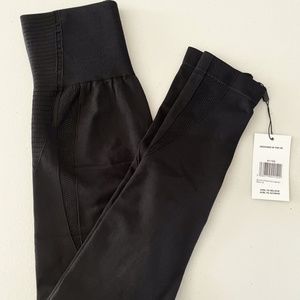 AYBL Balance V2 Seamless Leggings in Black XS NWT